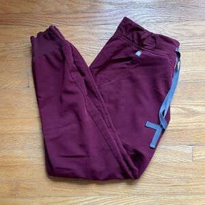 Figs Scrub Pants Zamora Jogger in Small Petite Burgundy
